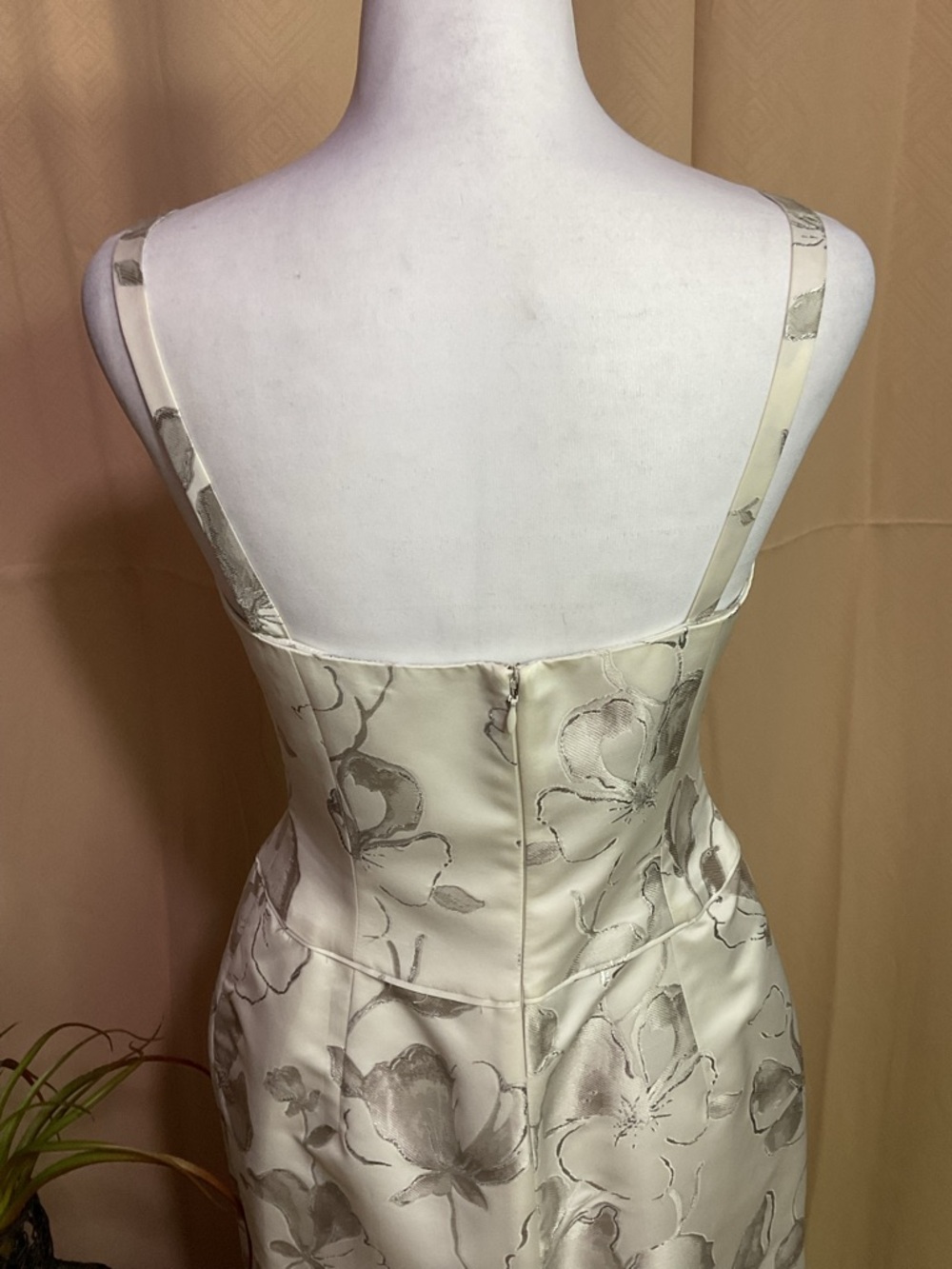 Ivory Armani Collezioni Floral Satin Sheath Dress - Picture 7 of 12